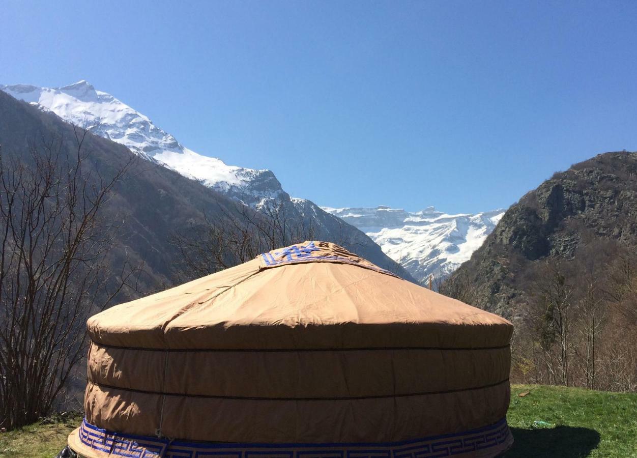 Yourtes Mongoles Gavarnie Gèdre Exterior foto